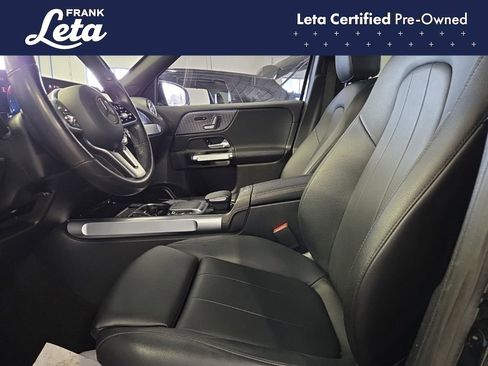 Used 2021 Mercedes-Benz GLB 250 w/ Premium Package image 13