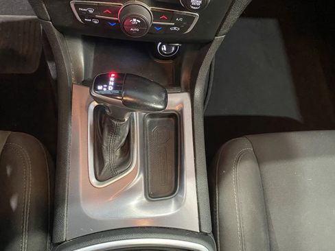 Used 2019 Dodge Charger Scat Pack w/ Navigation & Travel Group image 17