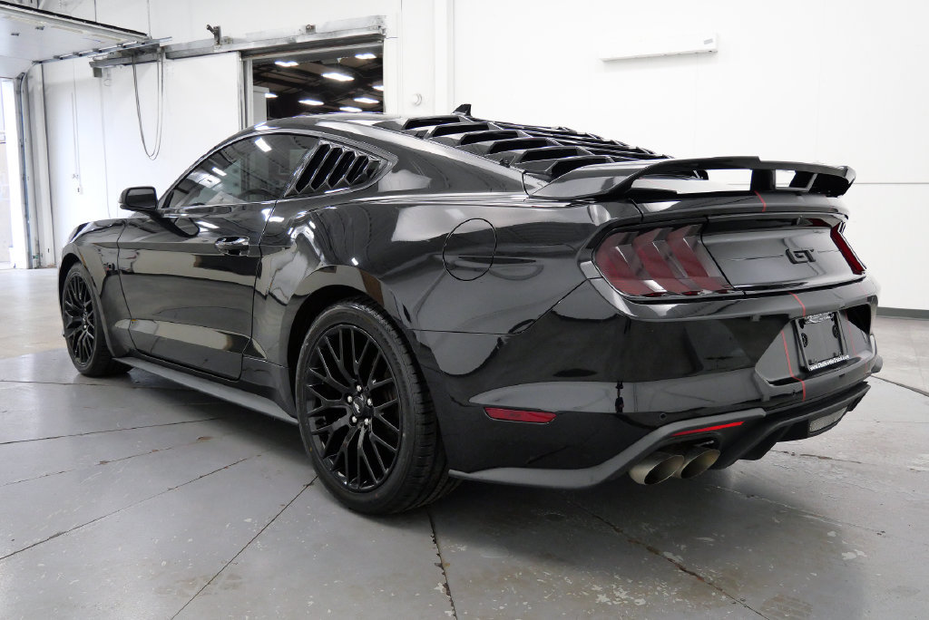 Used 2022 Ford Mustang GT Premium w/ GT Performance Package RWD image 6