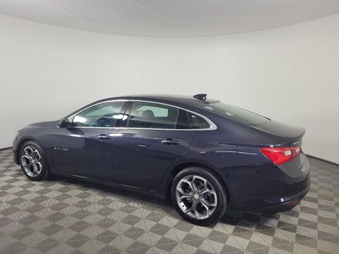 Used 2023 Chevrolet Malibu LT w/ Driver Confidence Package FWD image 3