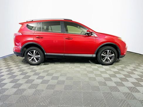 Used 2017 Toyota RAV4 XLE image 9