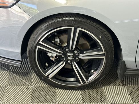 Used 2023 Honda Accord Sport image 12