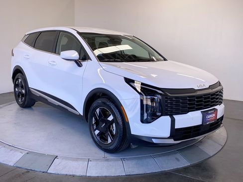 Certified 2026 Kia Sportage LX FWD image 7