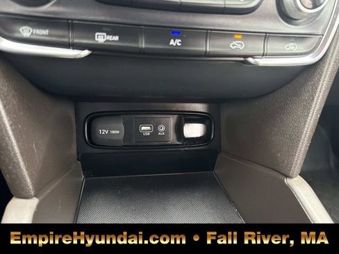 Used 2020 Hyundai Santa Fe SE image 24
