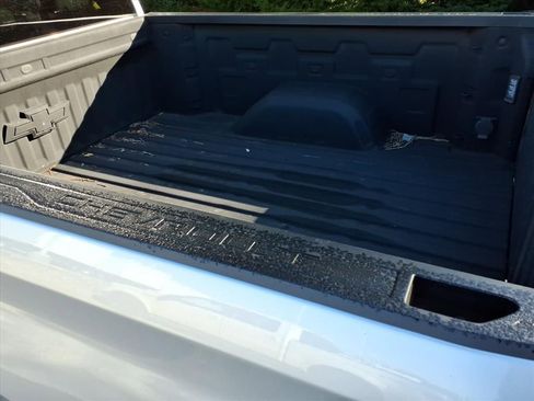 Used 2021 Chevrolet Silverado 1500 Custom image 4