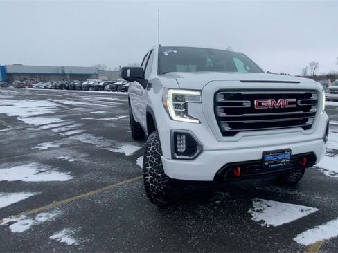 Used 2021 GMC Sierra 1500 AT4 w/ AT4 Preferred Package image 3