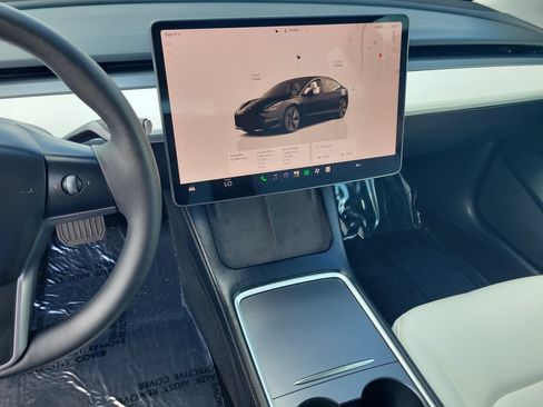 Used 2023 Tesla Model 3 Standard Range RWD image 21