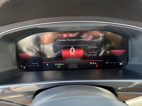 Used 2023 Volkswagen Tiguan SE R-Line image 29