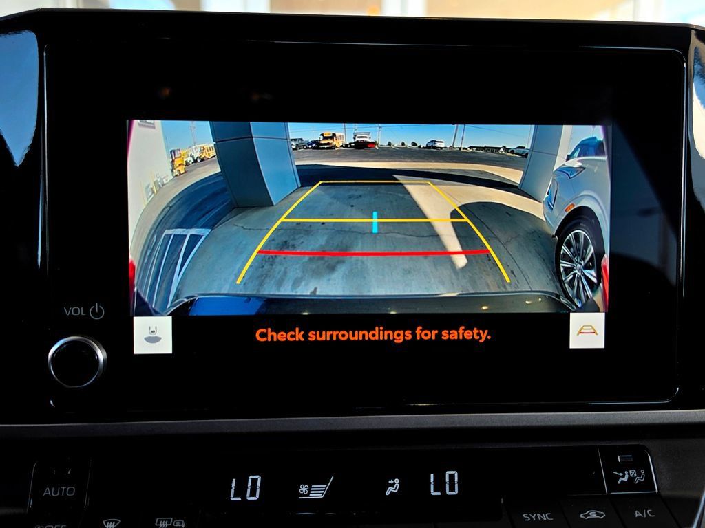 Used 2025 Toyota Camry SE FWD image 46