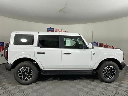 New 2026 Ford Bronco Outer Banks AWD/4WD image 2