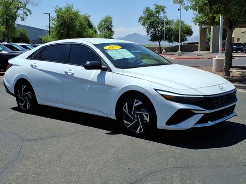 Certified 2025 Hyundai Elantra Sport FWD image 7