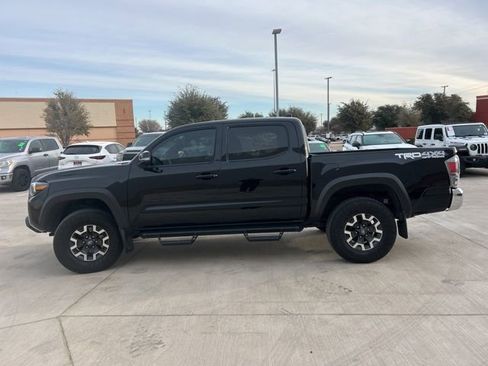 Used 2023 Toyota Tacoma TRD Off-Road image 7