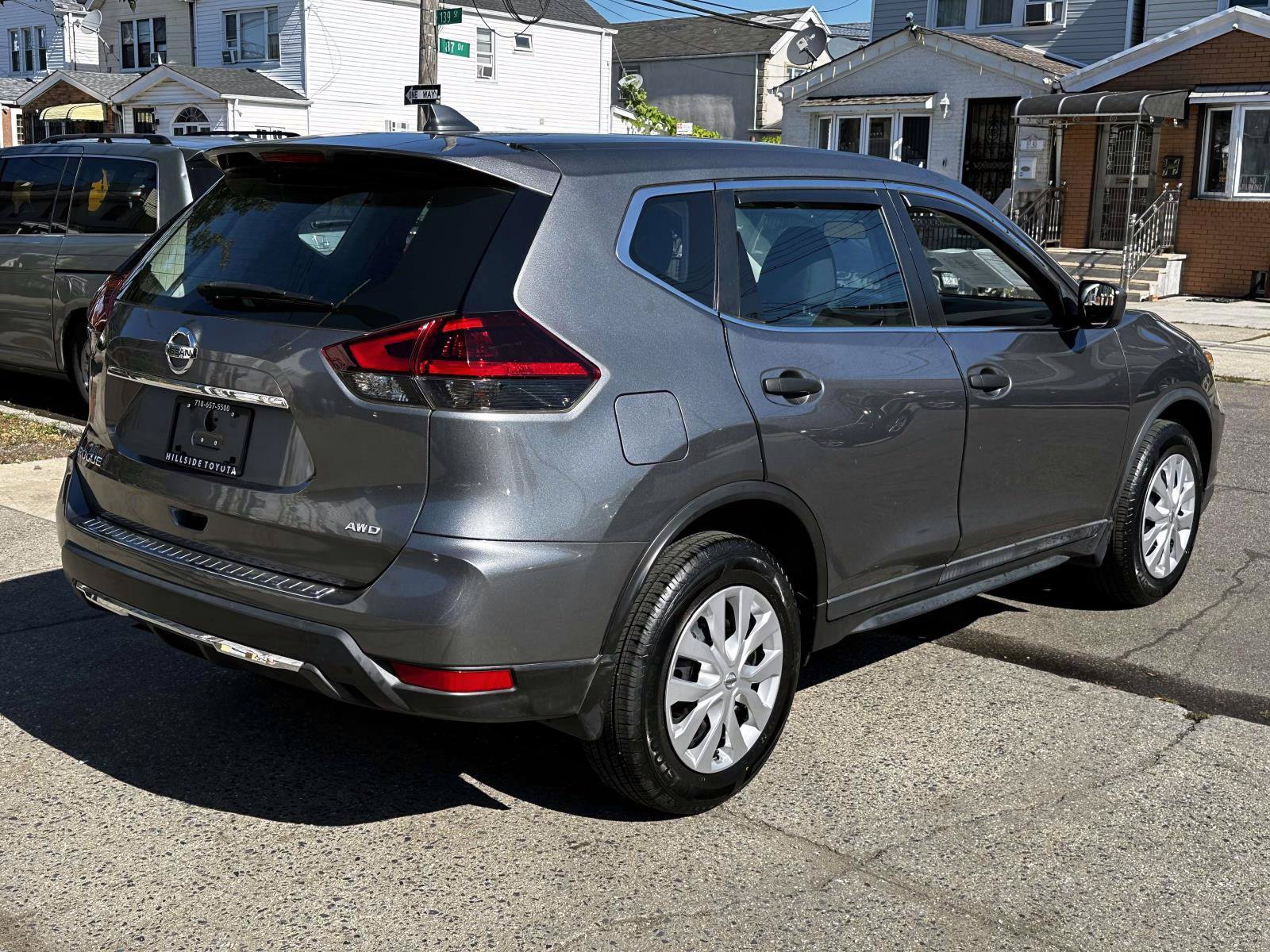 Used 2019 Nissan Rogue S AWD/4WD image 6
