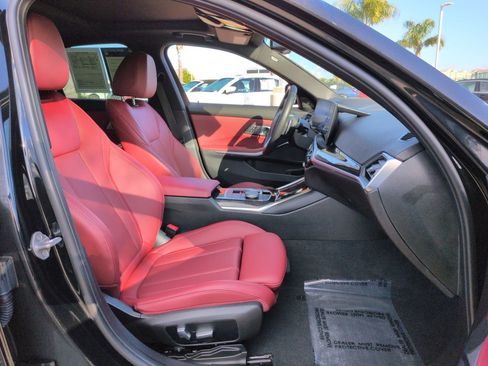 Certified 2023 BMW 330i Sedan w/ Premium Package image 33