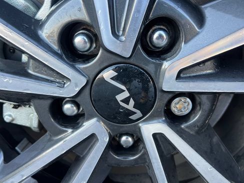 Used 2022 Kia Forte LXS FWD image 29