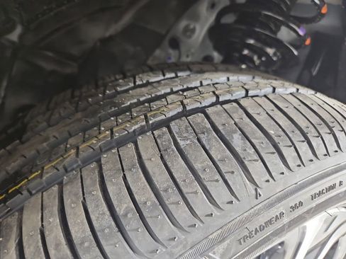 New 2026 Subaru Ascent Limited image 27