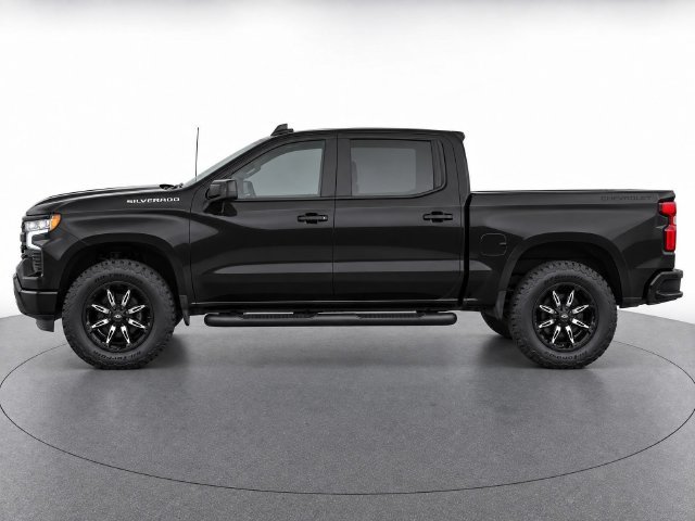 Used 2020 Chevrolet Silverado 1500 RST AWD/4WD image 3