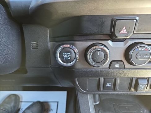 Used 2023 Toyota Tacoma TRD Off-Road AWD/4WD image 20