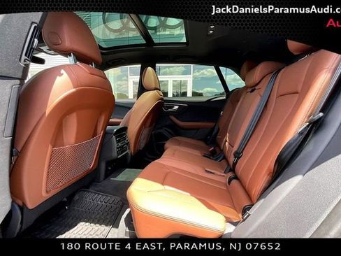 Used 2023 Audi Q8 Premium Plus w/ Premium Plus Package AWD/4WD image 18