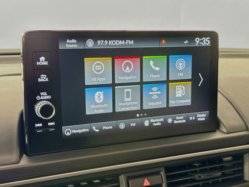 Used 2025 Honda Pilot Elite image 15