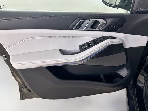 New 2026 BMW X5 xDrive40i AWD/4WD image 17