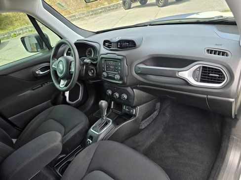Used 2019 Jeep Renegade Sport FWD image 28