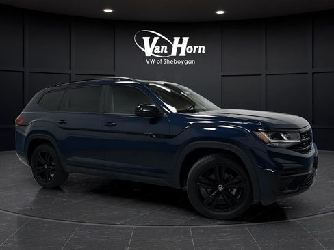 Used 2023 Volkswagen Atlas SEL R-Line image 1