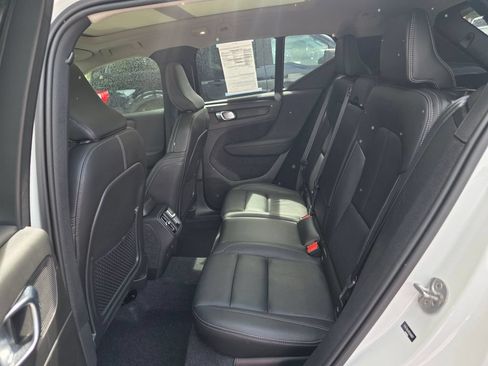 Used 2024 Volvo XC40 B5 Plus AWD/4WD image 11