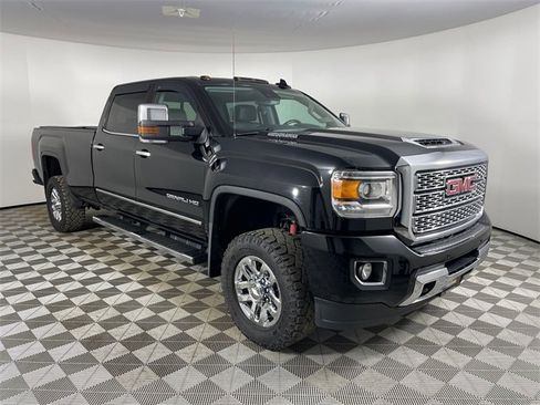 Certified 2019 GMC Sierra 3500 Denali image 27