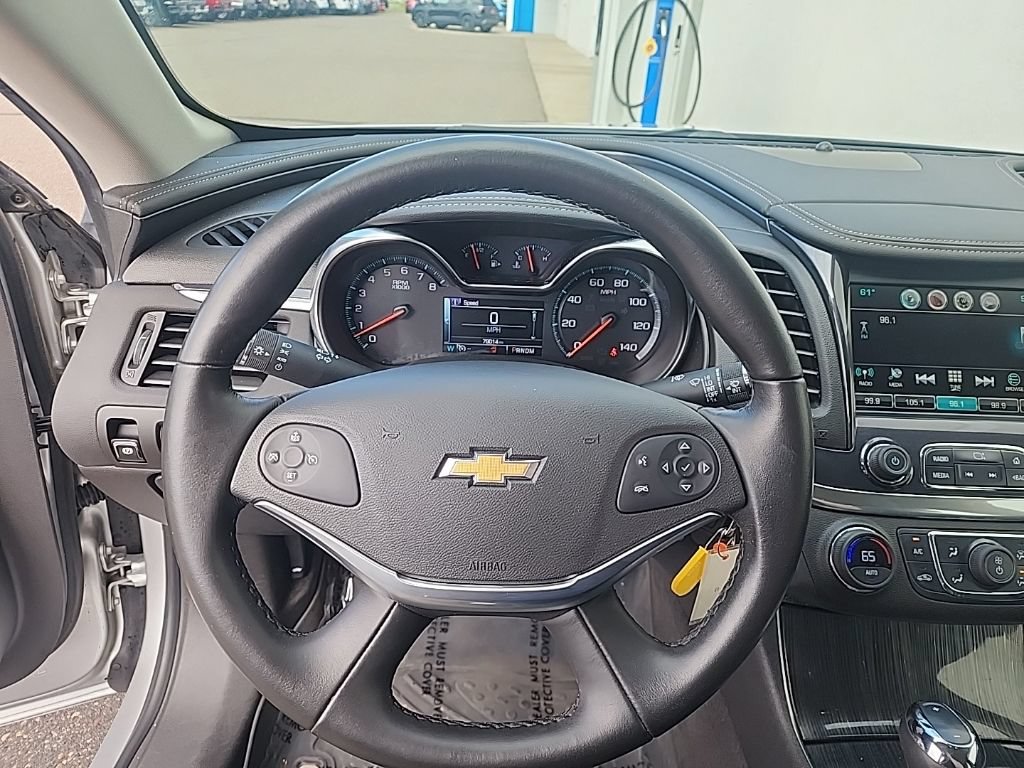 Used 2016 Chevrolet Impala LT w/ Convenience Package FWD image 10