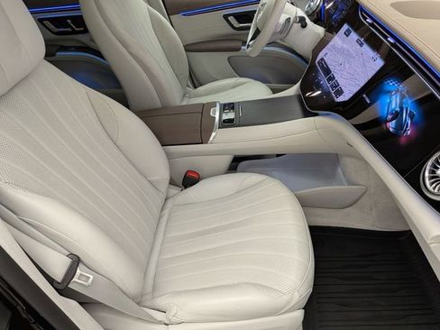 Used 2023 Mercedes-Benz EQS 580 4MATIC SUV image 29