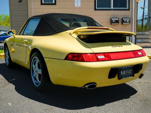 Used 1997 Porsche 911 Carrera RWD image 16
