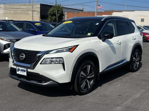 Used 2023 Nissan Rogue SL w/ SL Premium Package AWD/4WD image 2