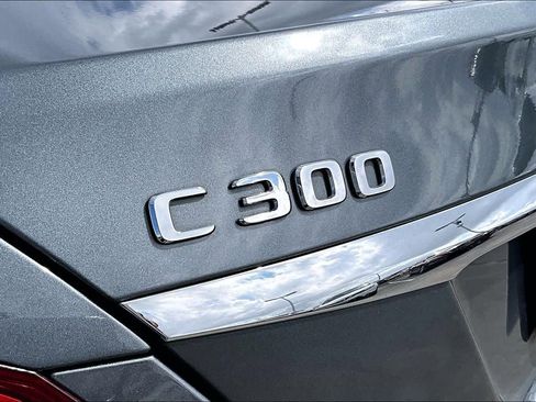 Used 2018 Mercedes-Benz C 300 Sedan image 28
