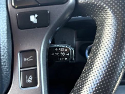 Used 2018 Toyota Tacoma TRD Sport AWD/4WD image 22