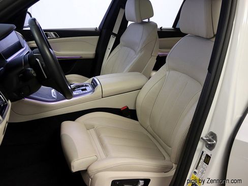 Used 2022 BMW X5 xDrive45e w/ Executive Package image 11