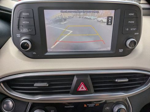 Used 2019 Hyundai Santa Fe Limited image 17