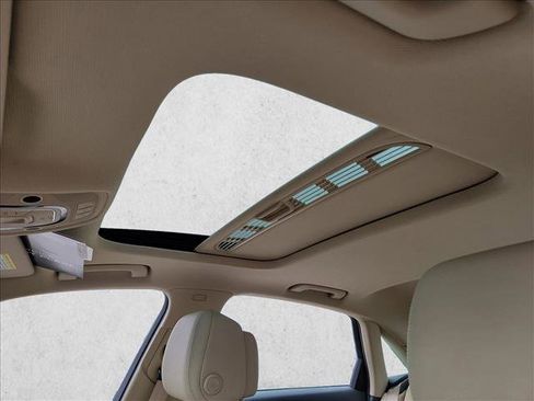 Used 2019 Audi A4 2.0T Premium w/ Convenience Package image 18