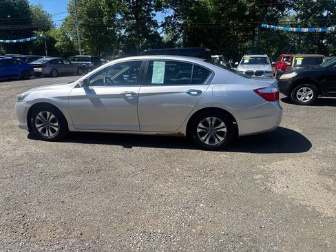 Used 2014 Honda Accord LX image 15