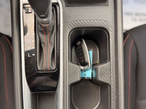 Used 2025 Nissan Sentra SR FWD image 21