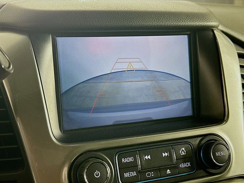 Used 2018 Chevrolet Tahoe LT w/ LT Signature Package image 23