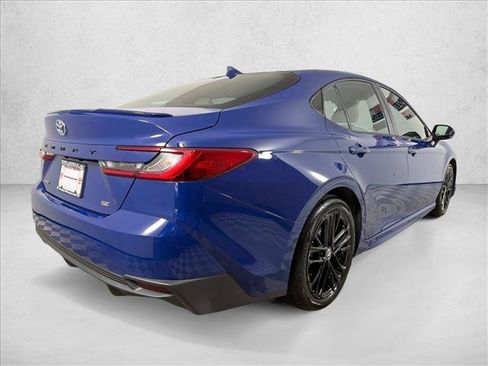 Used 2026 Toyota Camry SE FWD image 3