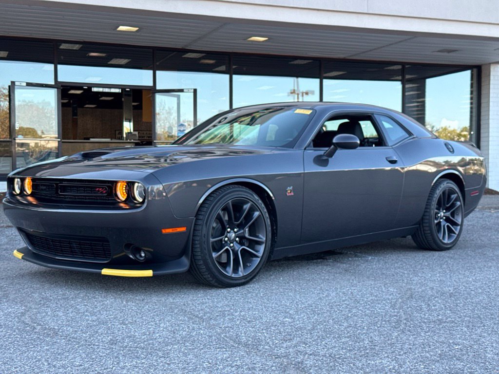 Used 2023 Dodge Challenger R/T Scat Pack w/ Plus Package RWD image 18