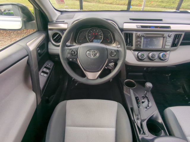 Used 2014 Toyota RAV4 LE FWD image 17