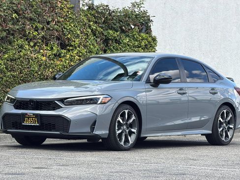Used 2025 Honda Civic Sport Touring image 9