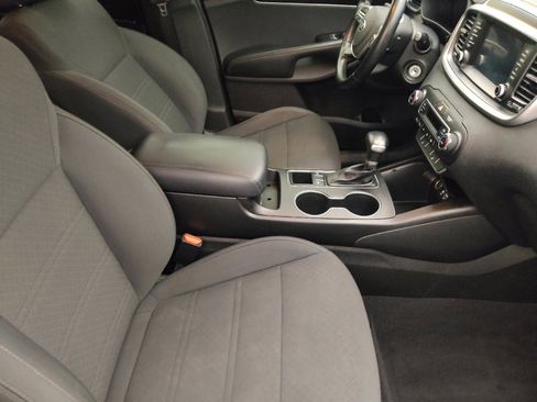 Used 2020 Kia Sorento LX w/ LX I4 Convenience Package FWD image 21