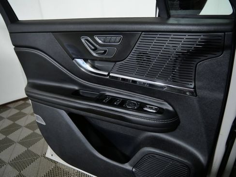 Certified 2022 Lincoln Corsair FWD image 24