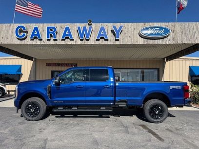 New 2026 Ford F350 Lariat w/ Black Appearance Package