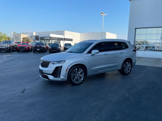 Certified 2020 Cadillac XT6 Premium Luxury FWD image 2