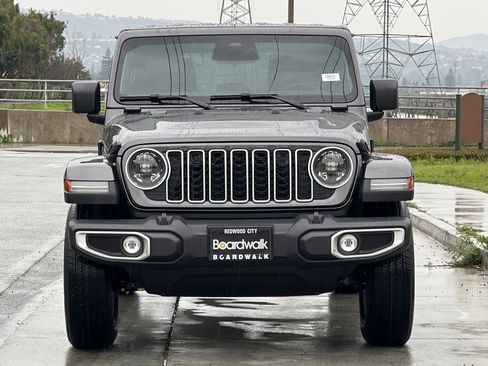 New 2026 Jeep Wrangler Unlimited Sahara w/ Safety Group AWD/4WD image 9
